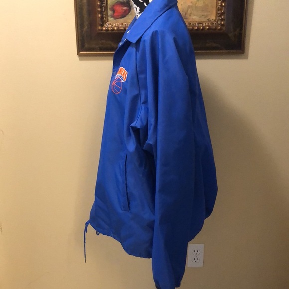 Auburn Sportswear NY Knicks Windbreaker button-down pull tie hem, elastic wrists - Picture 5 of 12